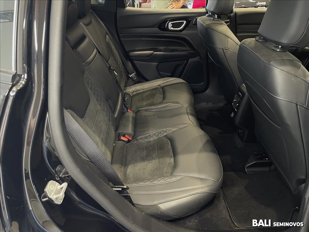 COMPASS 2.0 HURRICANE 4 TURBO GASOLINA BLACKHAWK AT915