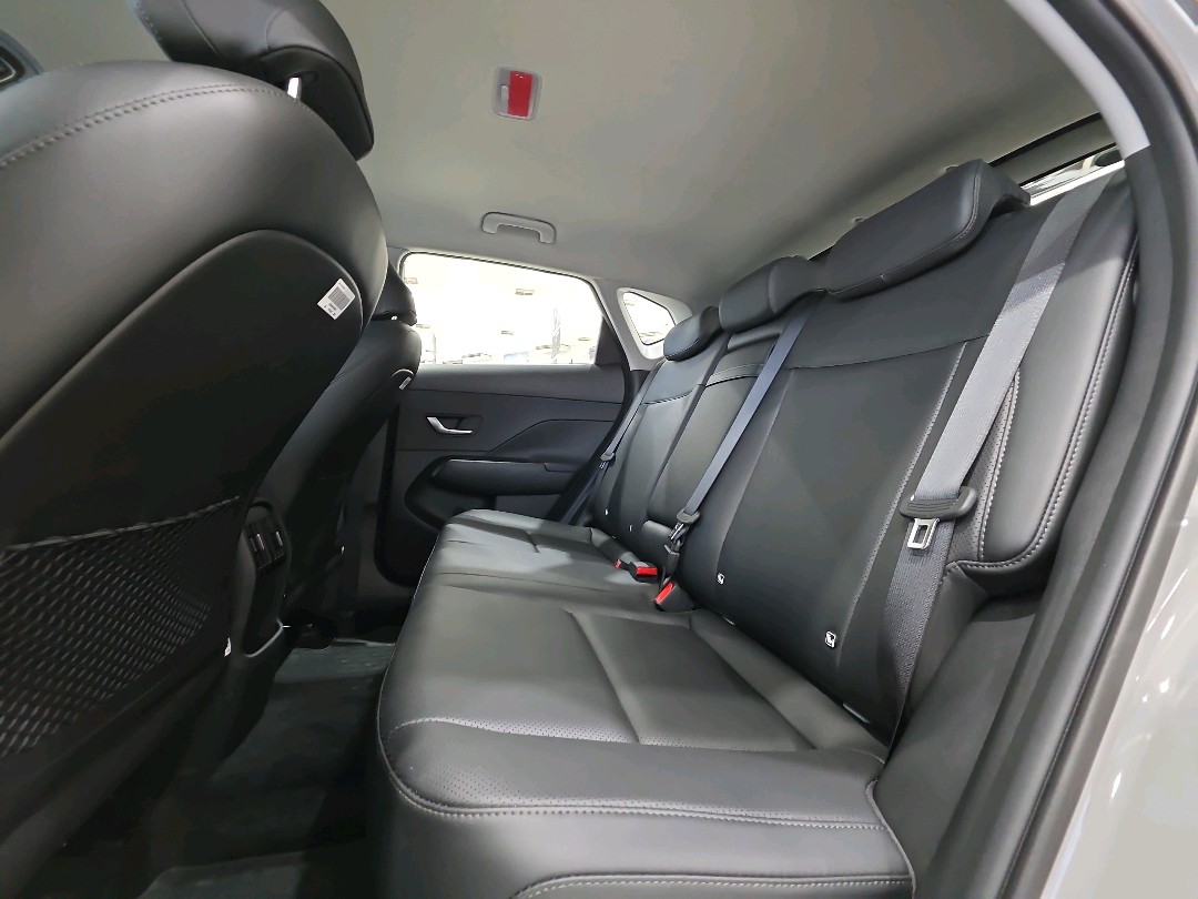 Hyundai-KONA-1.6 GDI HEV ULTIMATE DCT