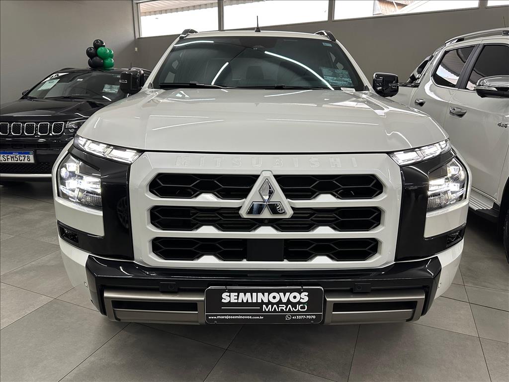 TRITON 2.4 BITURBO DIESEL CD KATANA 4X4 AUTOMÁTICO2