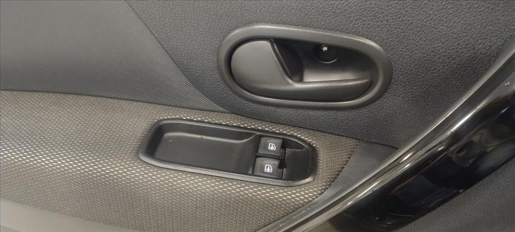 SANDERO 1.0 12V SCE FLEX S EDITION MANUAL4