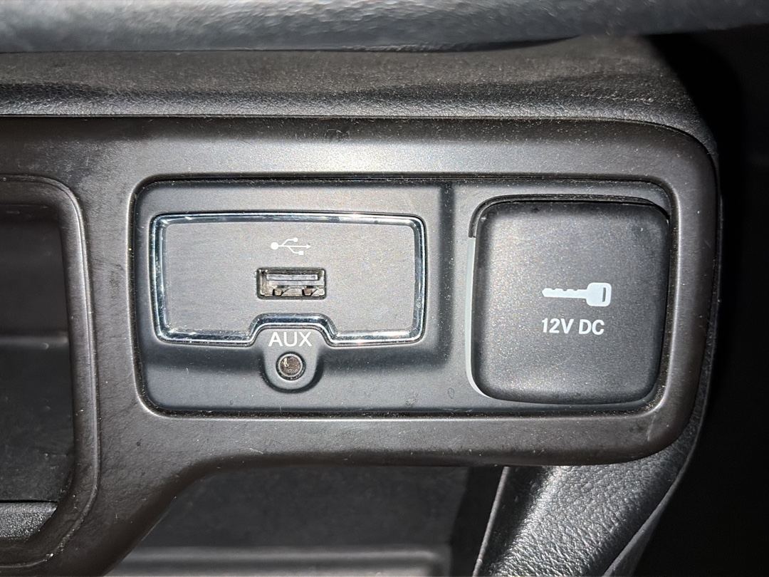 RENEGADE 1.8 16V FLEX LONGITUDE 4P AUTOMÁTICO19