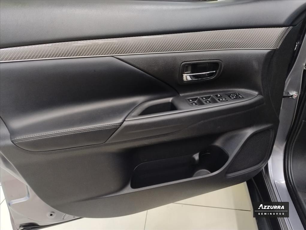 OUTLANDER 2.0 MIVEC GASOLINA HPE AUTOMÁTICO