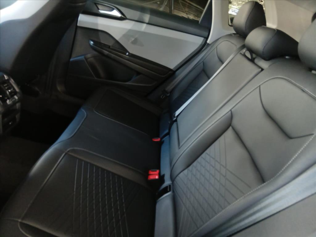 TAOS 1.4 250 TSI TOTAL FLEX COMFORTLINE AUTOMÁTICO9