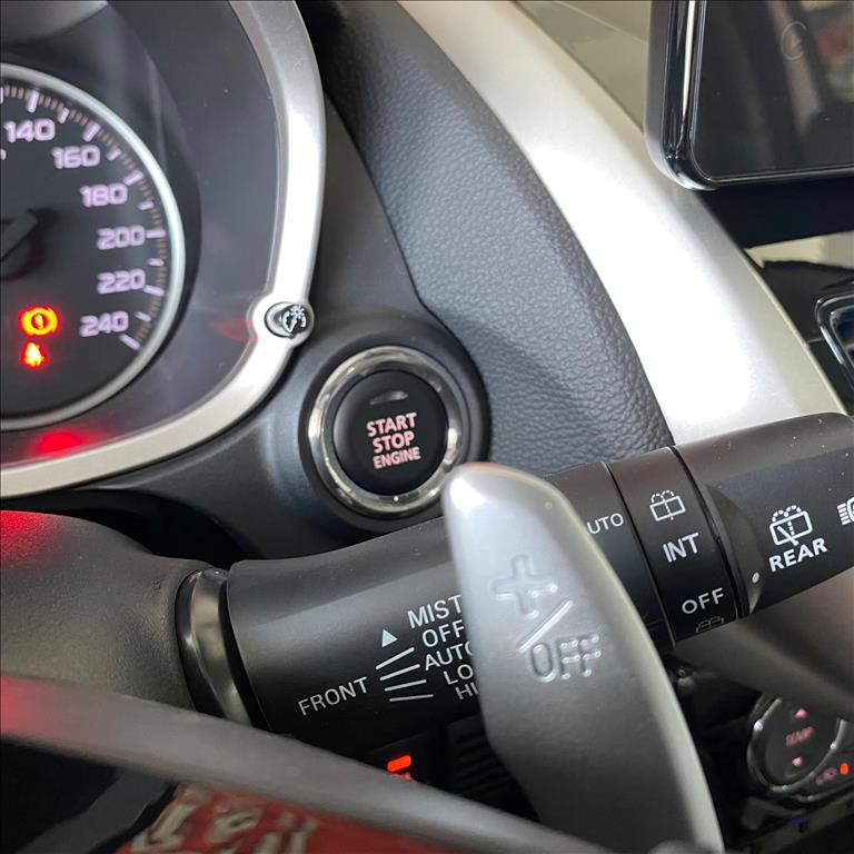 Mitsubishi-ECLIPSE CROSS-1.5 MIVEC TURBO GASOLINA HPE-S S-AWC CVT