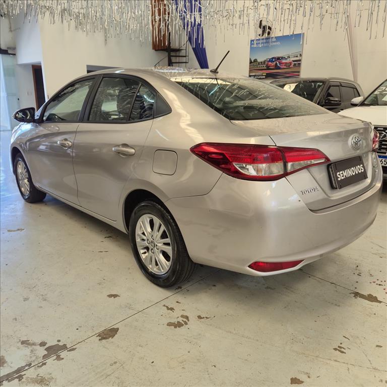 YARIS 1.5 16V FLEX SEDAN XL MULTIDRIVE5