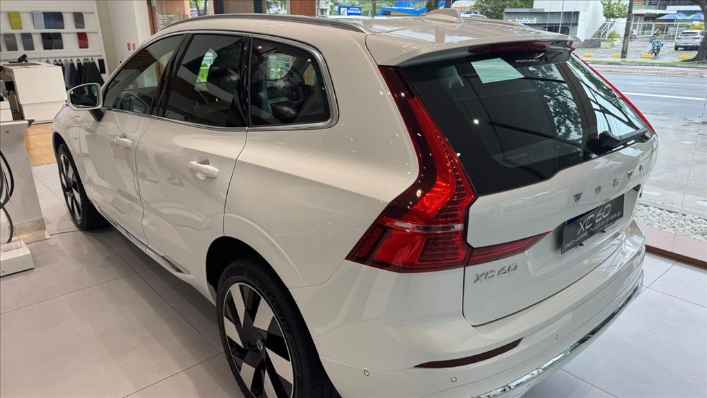 XC60 2.0 T8 RECHARGE ULTRA AWD GEARTRONIC