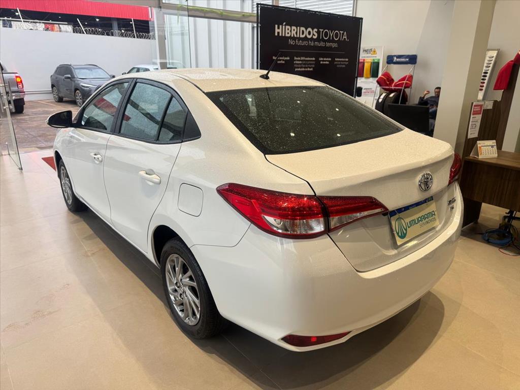 YARIS 1.5 16V FLEX SEDAN XS CONNECT MULTIDRIVE6