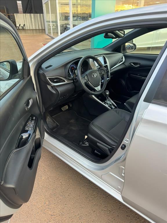 YARIS 1.5 16V FLEX XS MULTIDRIVE11