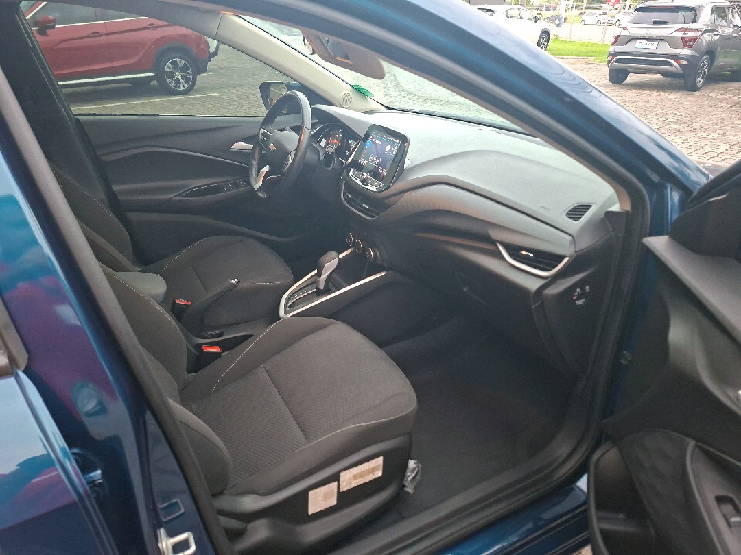 ONIX PLUS 1.0 TURBO FLEX AUTOMÁTICO10