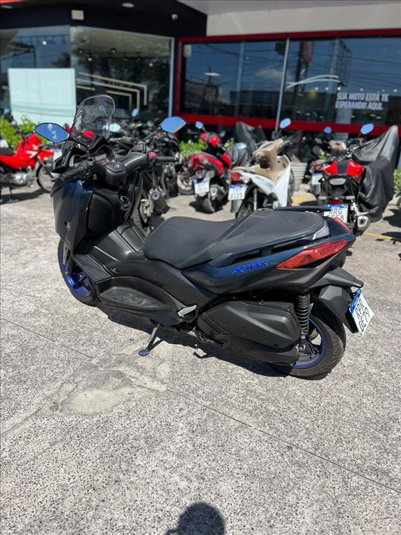 YAMAHA XMAX foto 4