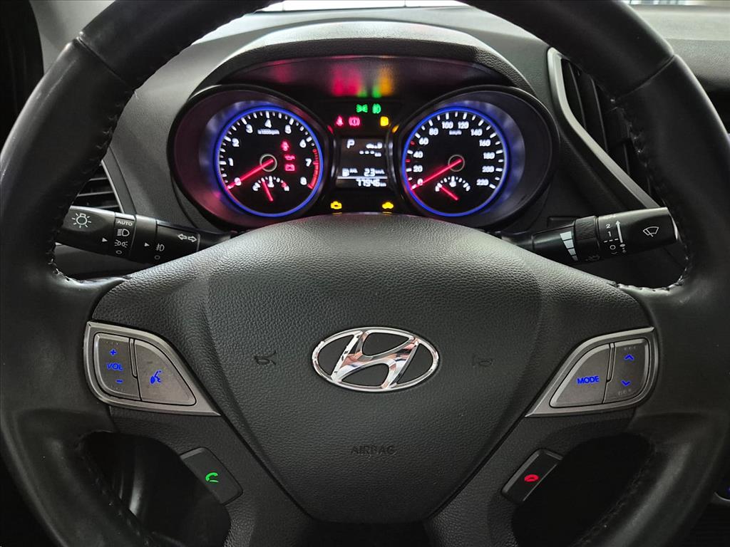 Hyundai-HB20S-1.6 PREMIUM 16V FLEX 4P AUTOMÁTICO