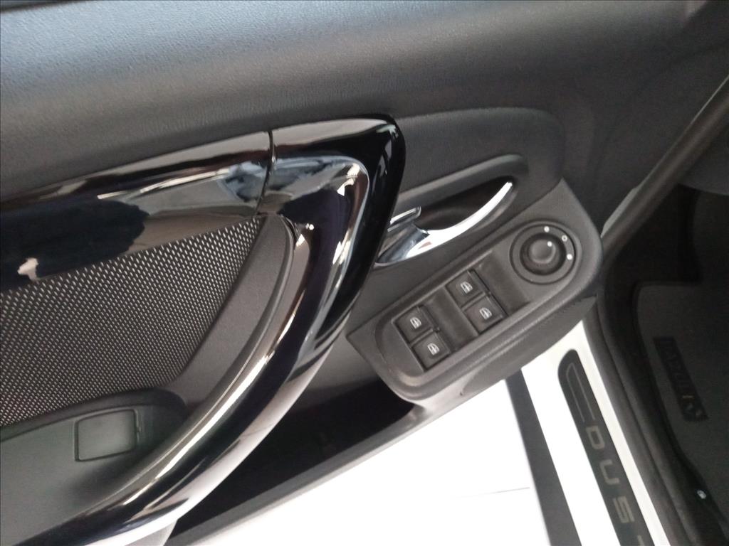 DUSTER OROCH 1.6 16V SCE FLEX DYNAMIQUE MANUAL9