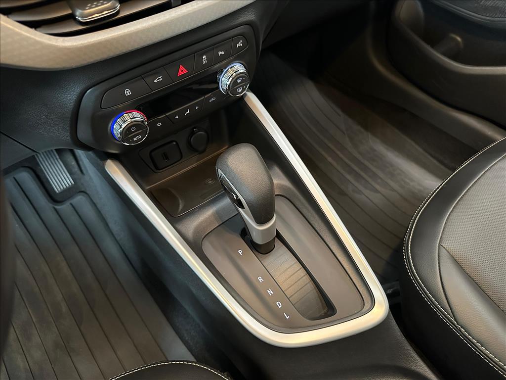 ONIX PLUS 1.0 TURBO FLEX AUTOMÁTICO10