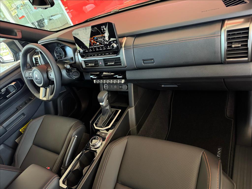 Mitsubishi-TRITON-2.4 BITURBO DIESEL CD KATANA 4X4 AUTOMÁTICO