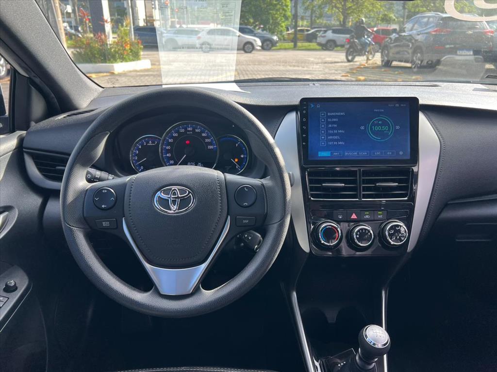 YARIS 1.3 16V FLEX XL MANUAL9