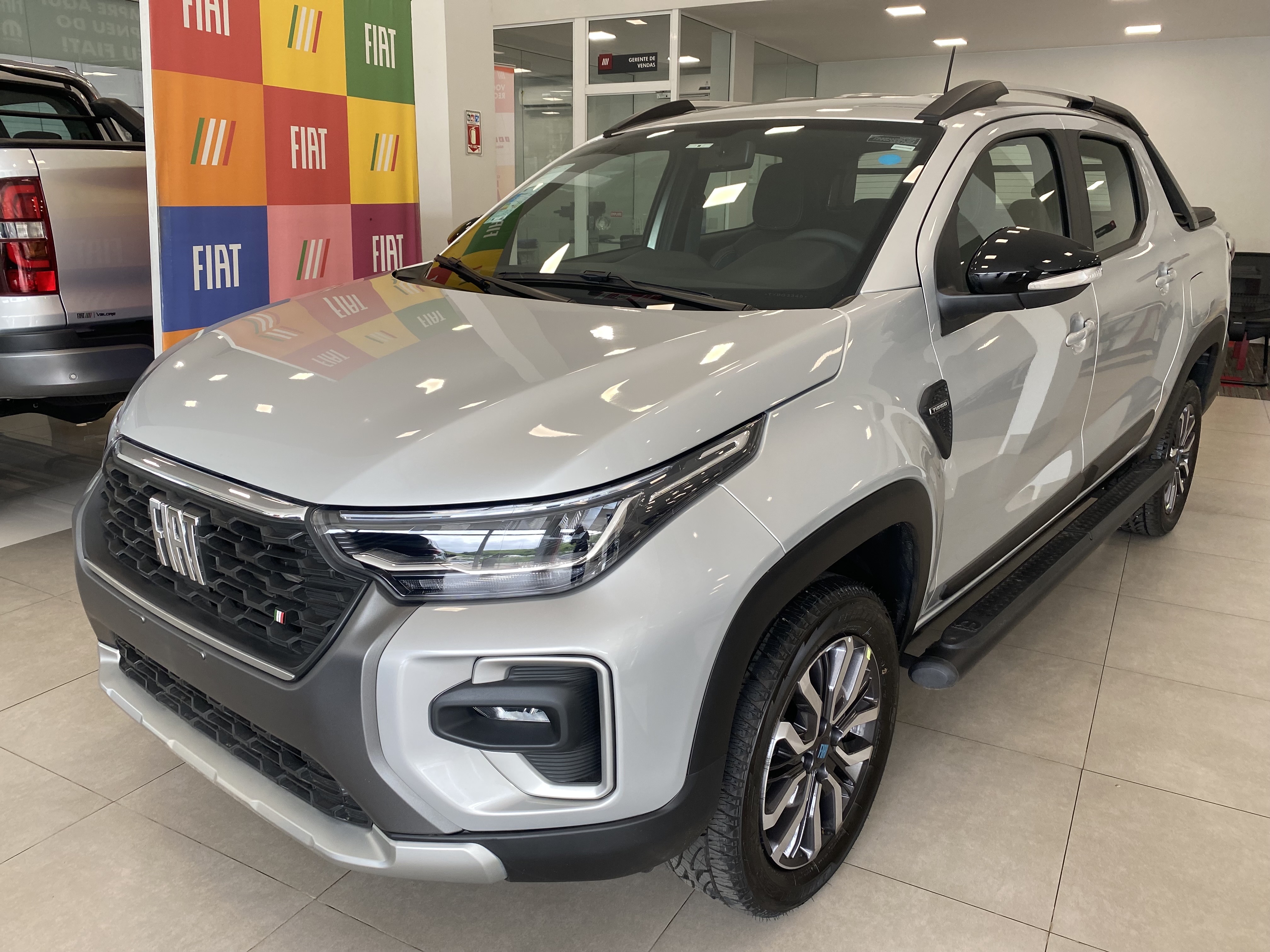 STRADA 1.0 TURBO 200 FLEX RANCH CD CVT2