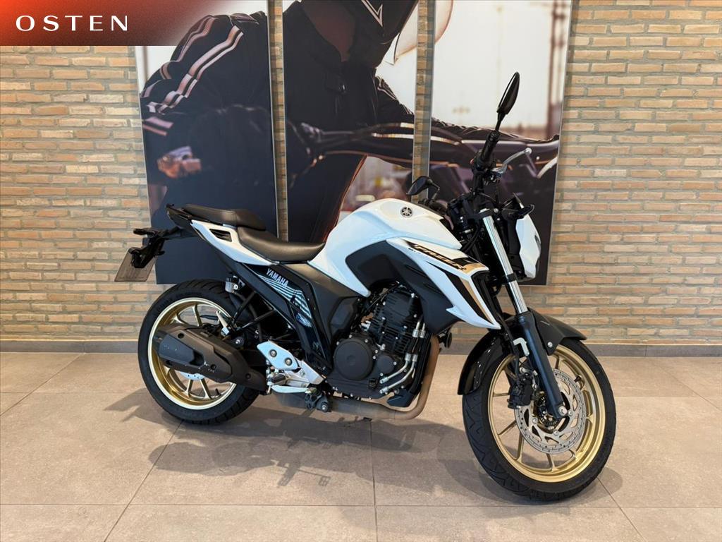 FZ25 CONNECTED ABS