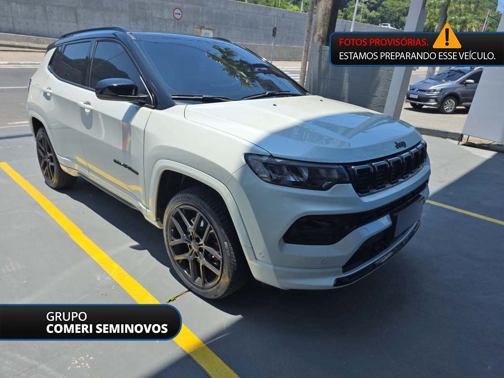 COMPASS 2.0 HURRICANE 4 TURBO GASOLINA BLACKHAWK AT92