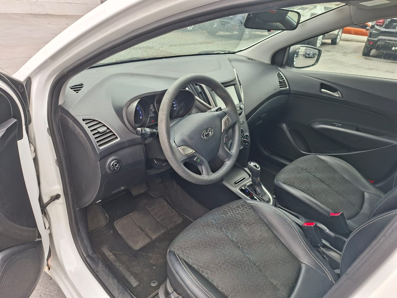 HB20S 1.6 COMFORT PLUS 16V FLEX 4P AUTOMÁTICO7