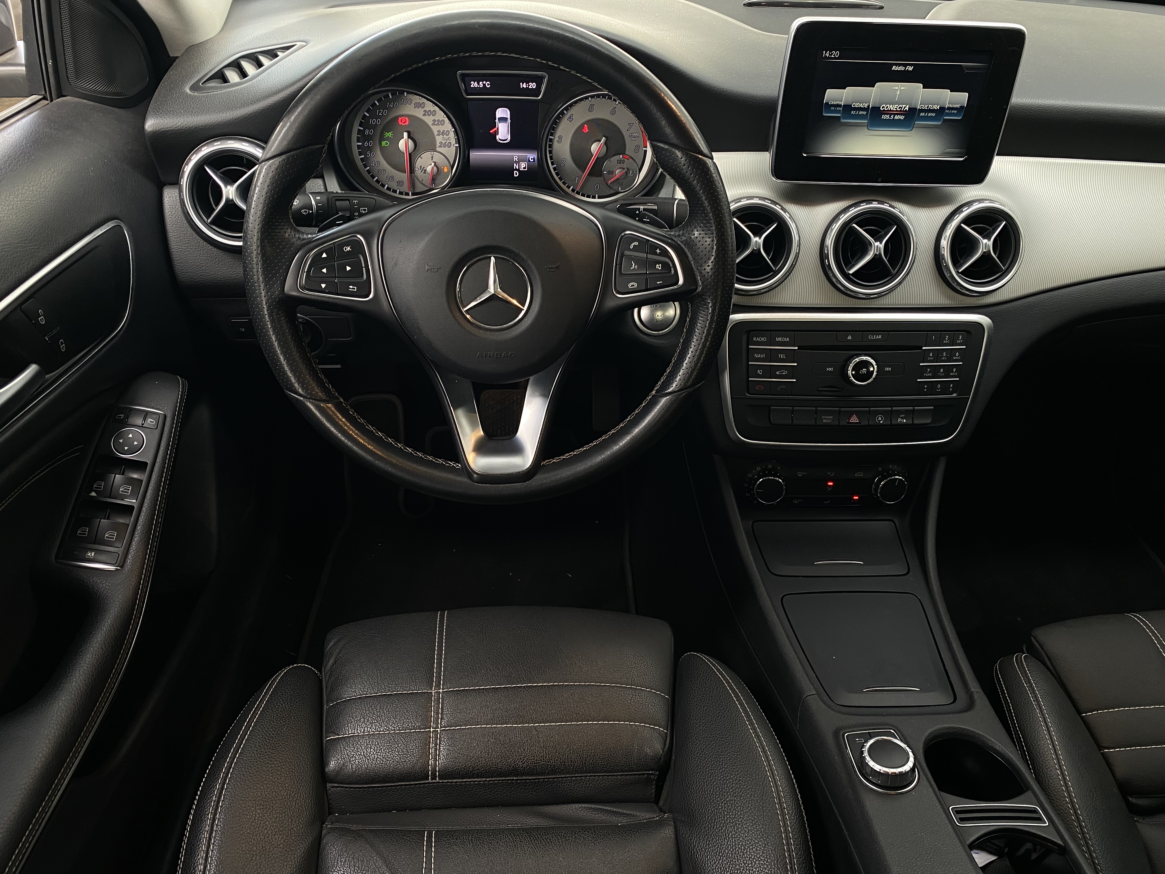 GLA 200 1.6 CGI STYLE 16V TURBO FLEX 4P AUTOMÁTICO15