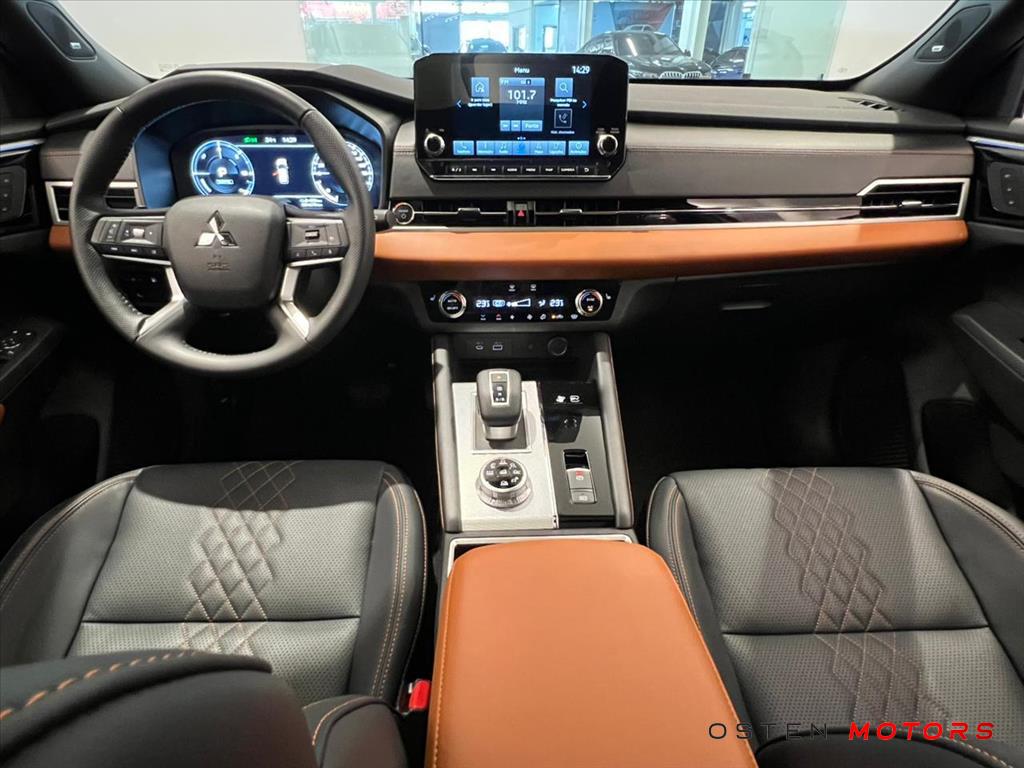 Mitsubishi-OUTLANDER-2.4 PHEV SIGNATURE S-AWC DHT