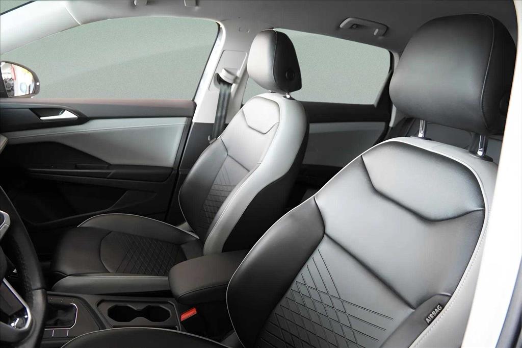TAOS 1.4 250 TSI TOTAL FLEX COMFORTLINE AUTOMÁTICO7