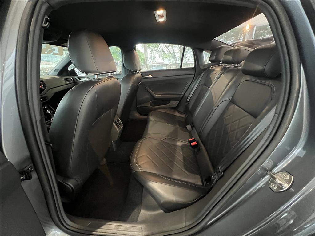 VIRTUS 1.4 250 TSI EXCLUSIVE AUTOMÁTICO18