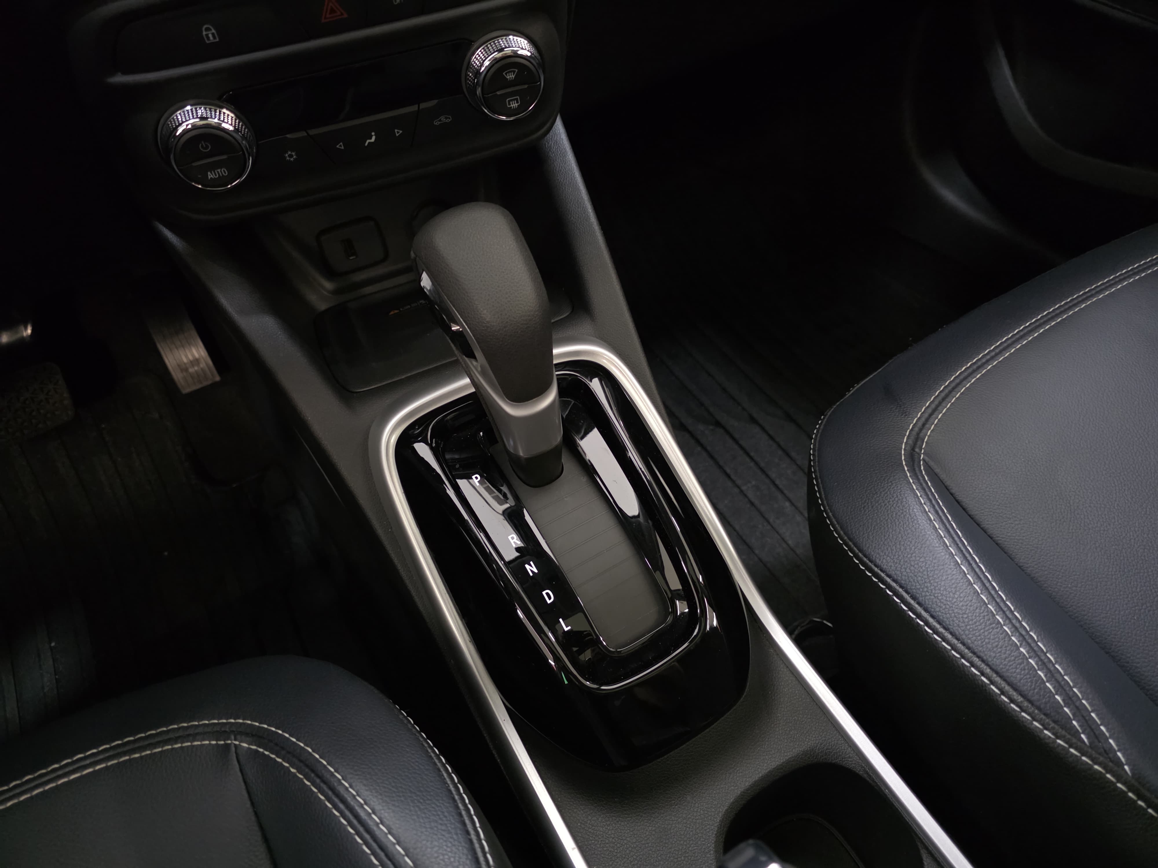 TRACKER 1.2 TURBO FLEX PREMIER AUTOMÁTICO10