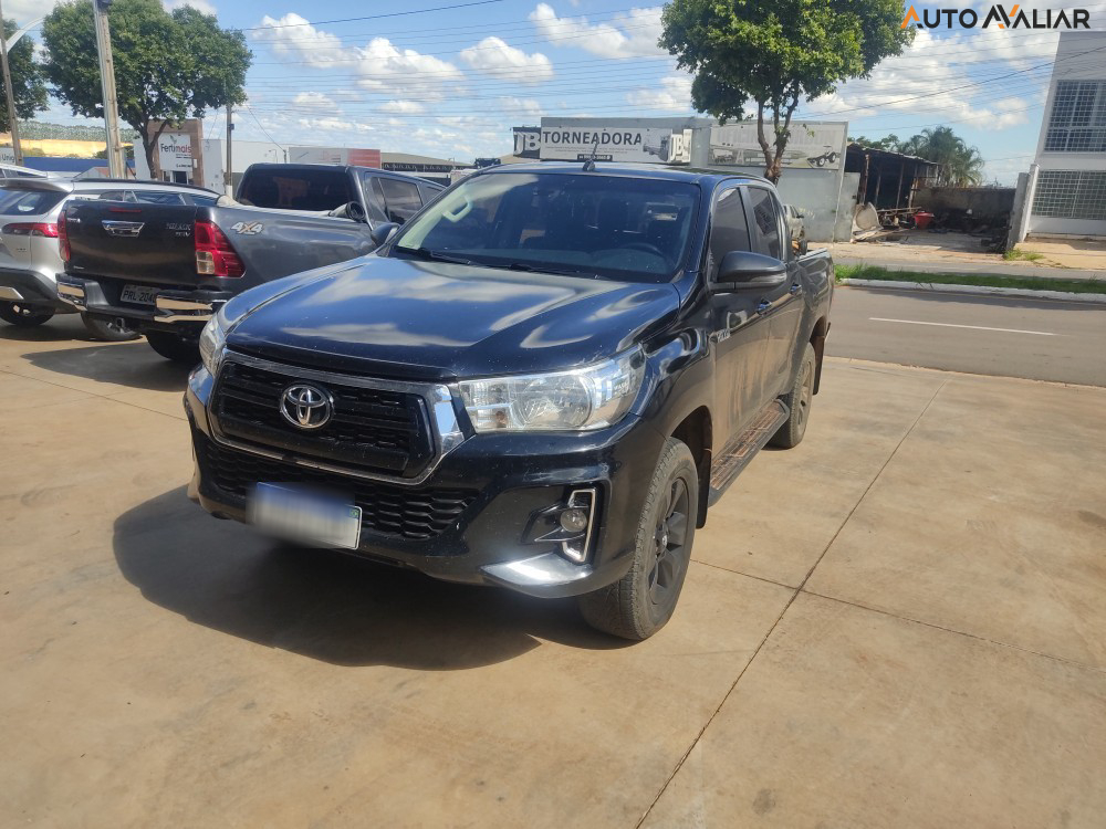 HILUX 2.8 SR 4X4 CD 16V DIESEL 4P AUTOMÁTICO2