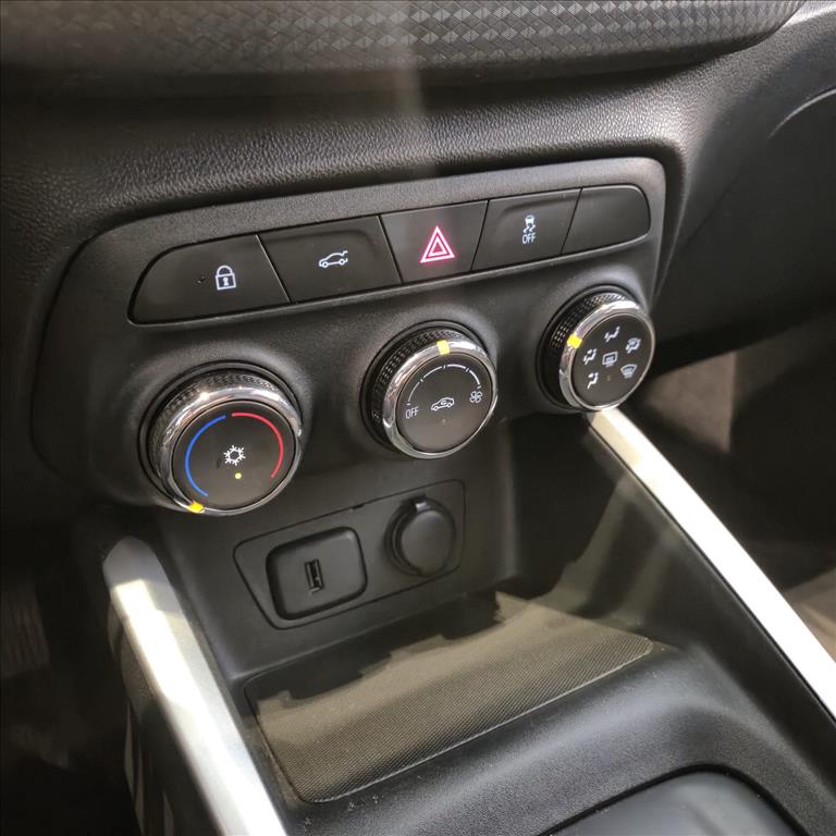 ONIX PLUS 1.0 TURBO FLEX LTZ AUTOMÁTICO8