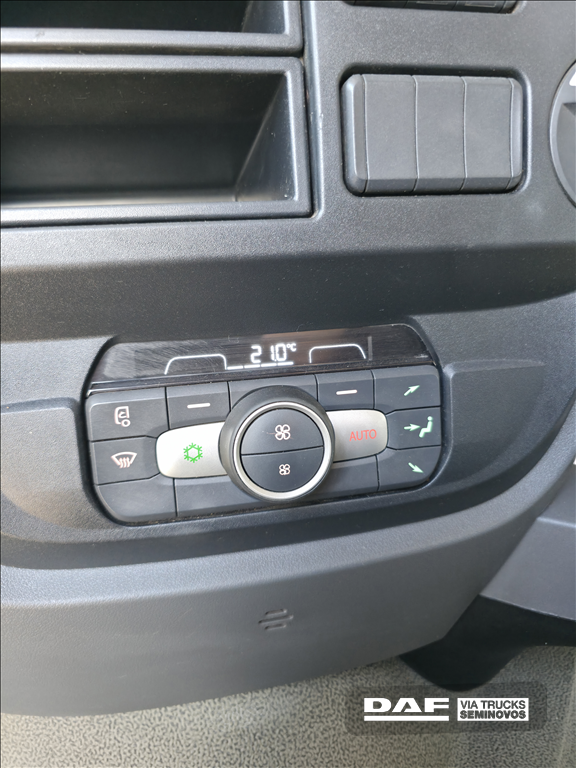 DAF-XF-FTT 530 6X4 SPACE CAB