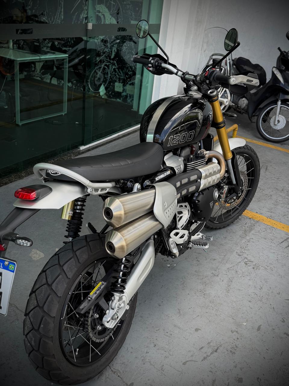 TRIUMPH-SCRAMBLER-1200 XE