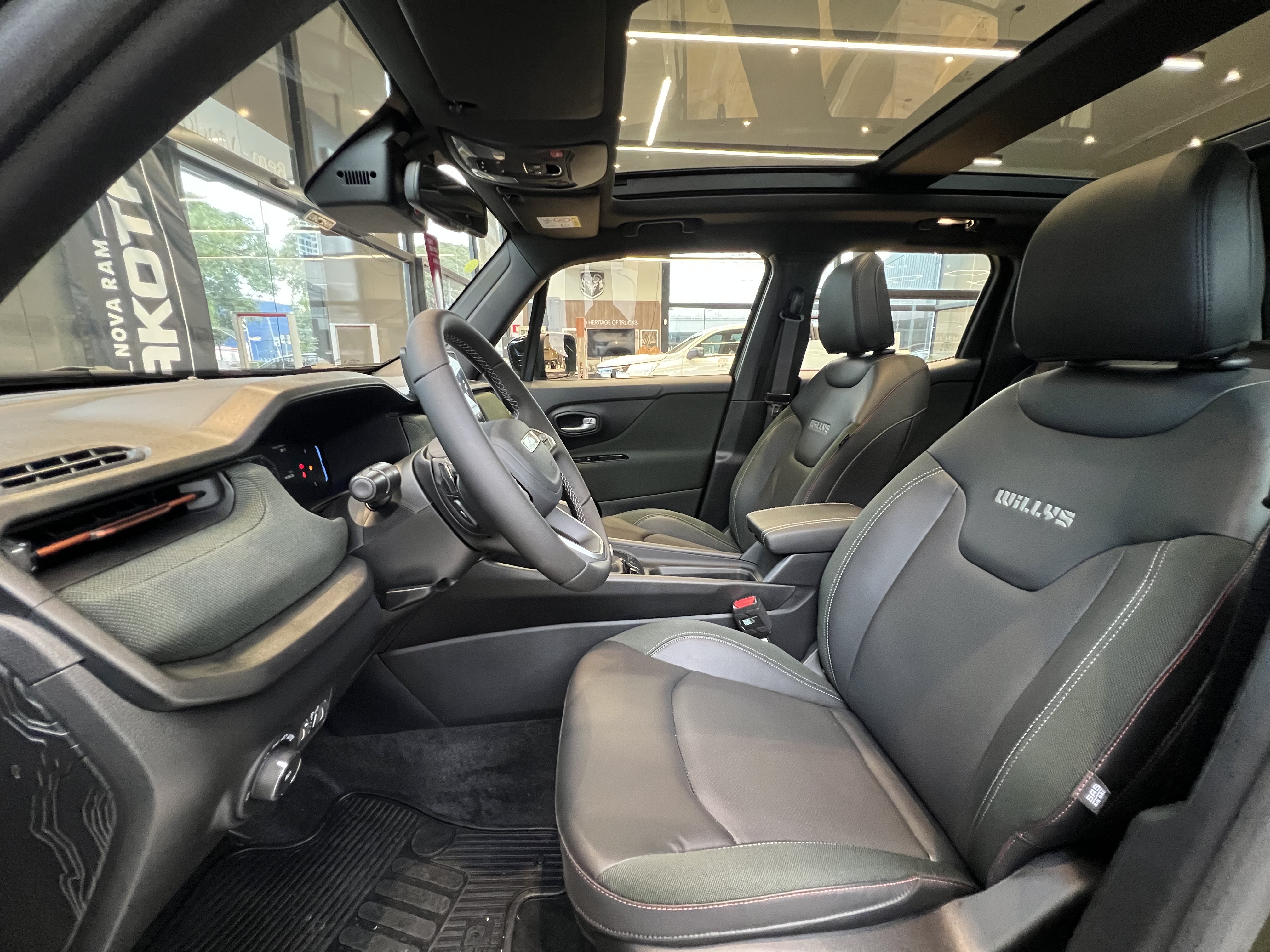 Jeep-RENEGADE-1.3 T270 TURBO FLEX WILLYS 4X4 AT9