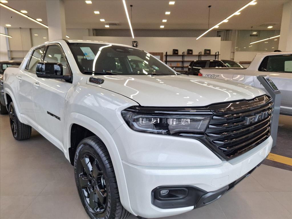 RAMPAGE 2.2 TURBO DIESEL LARAMIE 4X4 AUTOMÁTICO