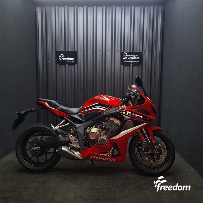 Moto HONDA do modelo CBR 650R ABS 2022/2022