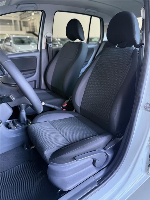 VOLKSWAGEN FOX 1.6 MSI TOTAL FLEX CONNECT 4P MANUAL-8 - Paraná Veículos Campinas - Veículos novos e seminovos com qualidade e procedência - 0