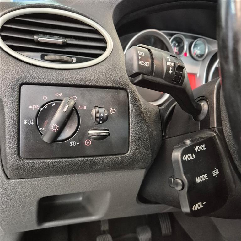 FOCUS 2.0 GLX SEDAN 16V FLEX 4P MANUAL