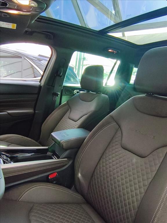 COMMANDER 2.2 TURBO DIESEL OVERLAND AT98