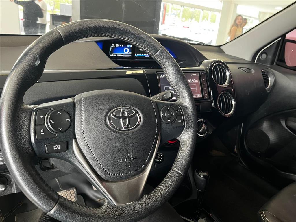 ETIOS 1.5 XLS 16V FLEX 4P AUTOMÁTICO