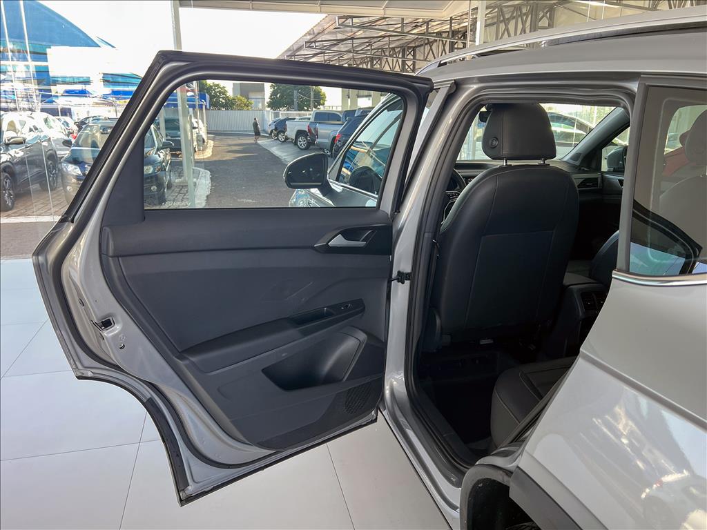 TAOS 1.4 250 TSI TOTAL FLEX HIGHLINE AUTOMÁTICO17