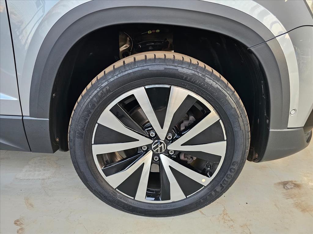TAOS 1.4 250 TSI TOTAL FLEX HIGHLINE AUTOMÁTICO13