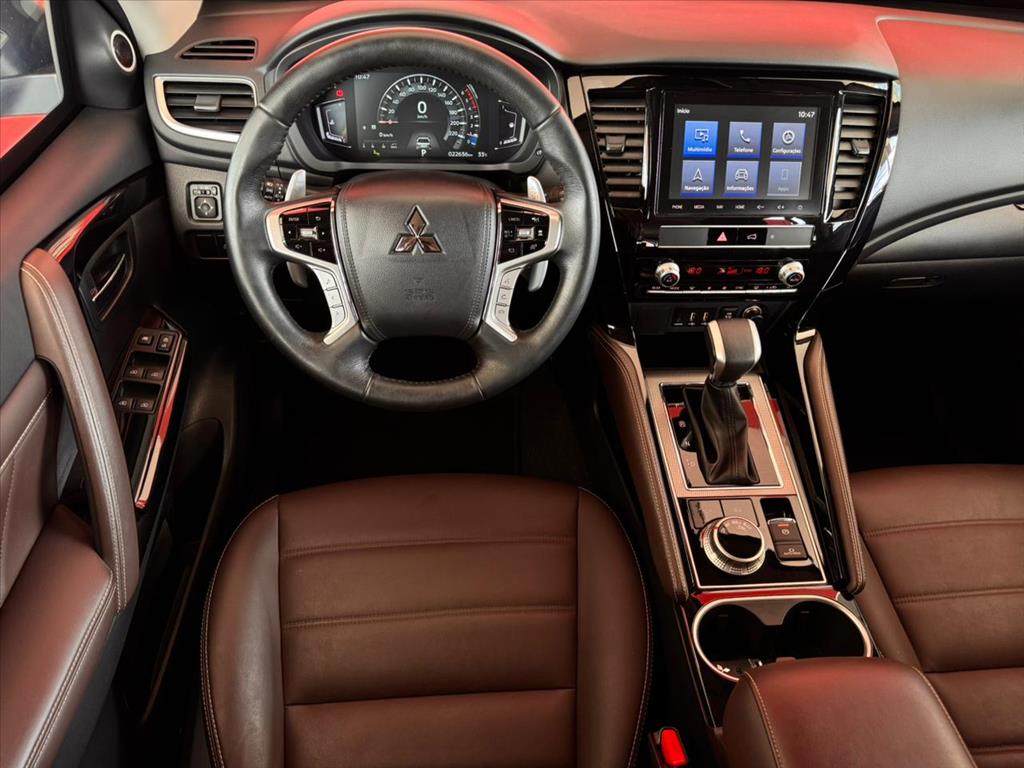 Mitsubishi-PAJERO SPORT-2.4 16V MIVEC TURBO DIESEL LEGEND BLACK AWD AUTOMÁTICO