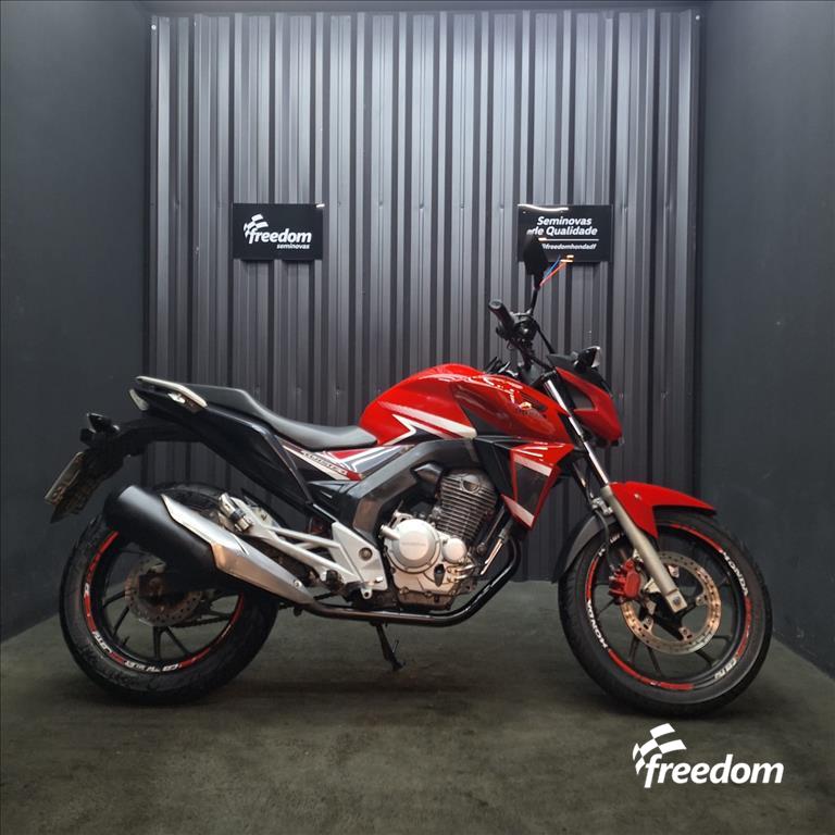 Moto HONDA do modelo CB TWISTER 2018/2018