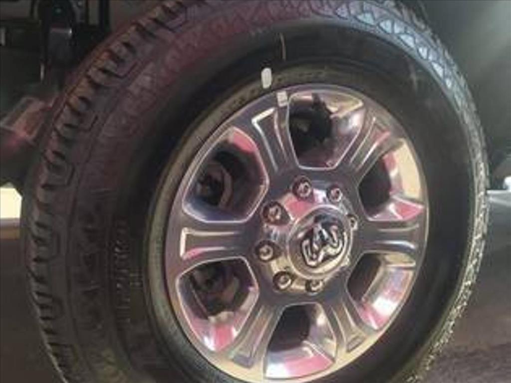 2500 6.7 I6 TURBO DIESEL LARAMIE CD 4X4 AUTOMÁTICO6