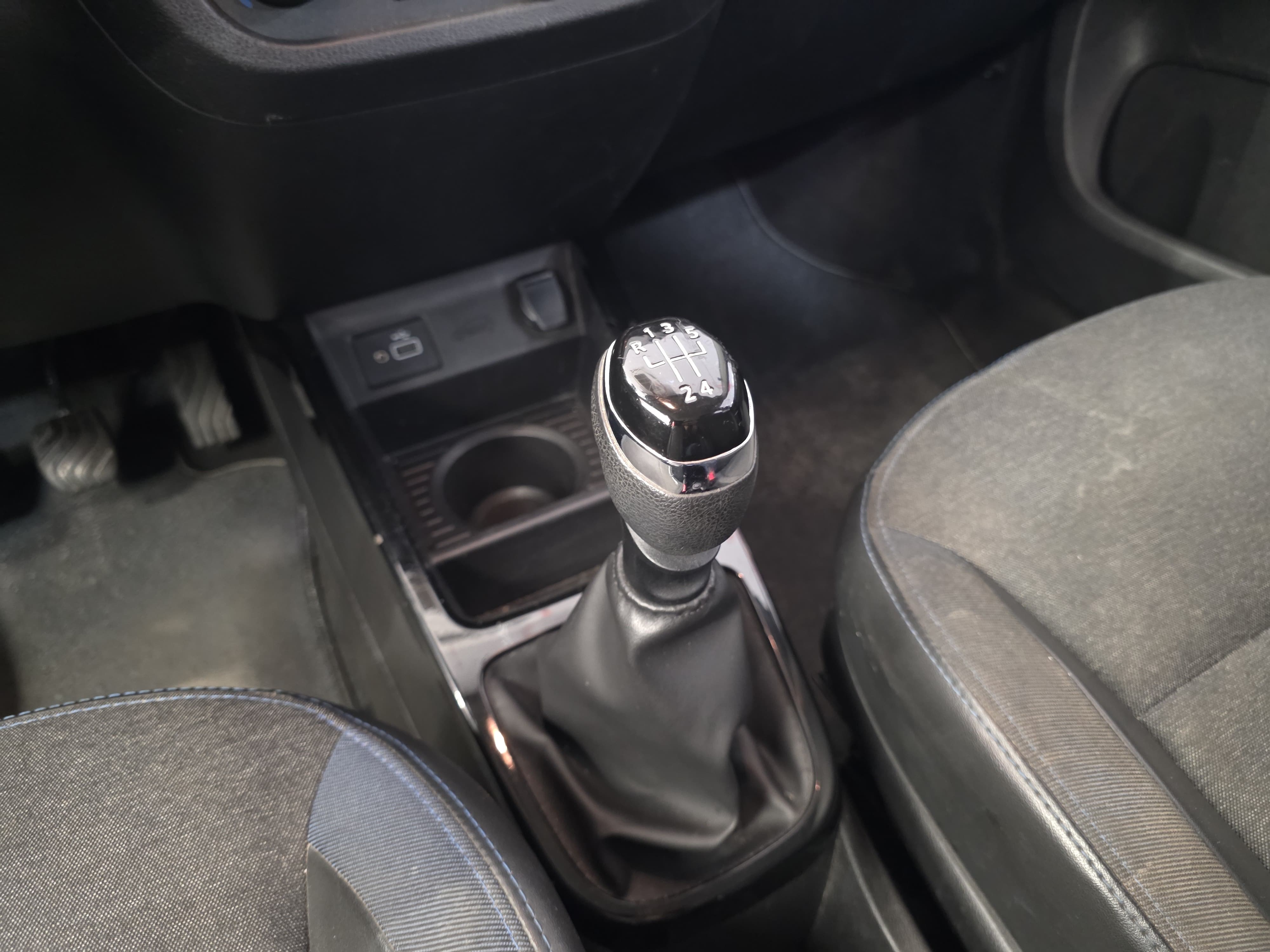 KWID 1.0 12V SCE FLEX INTENSE MANUAL8