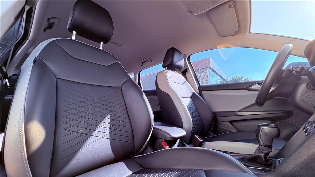 TAOS 1.4 250 TSI TOTAL FLEX COMFORTLINE AUTOMÁTICO12