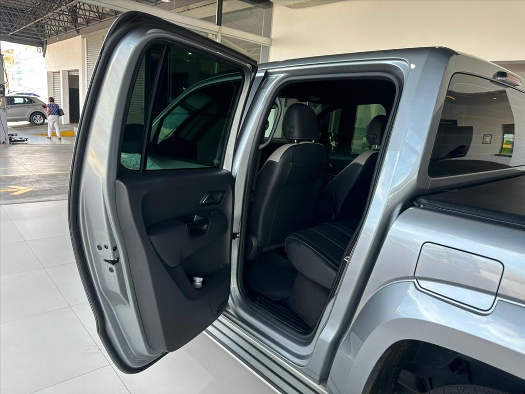 AMAROK 3.0 V6 TDI DIESEL HIGHLINE CD 4MOTION AUTOMÁTICO16