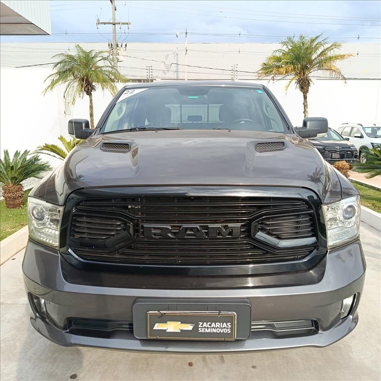 CLASSIC 5.7 V8 GASOLINA LARAMIE CD 4X4 AUTOMÁTICO
