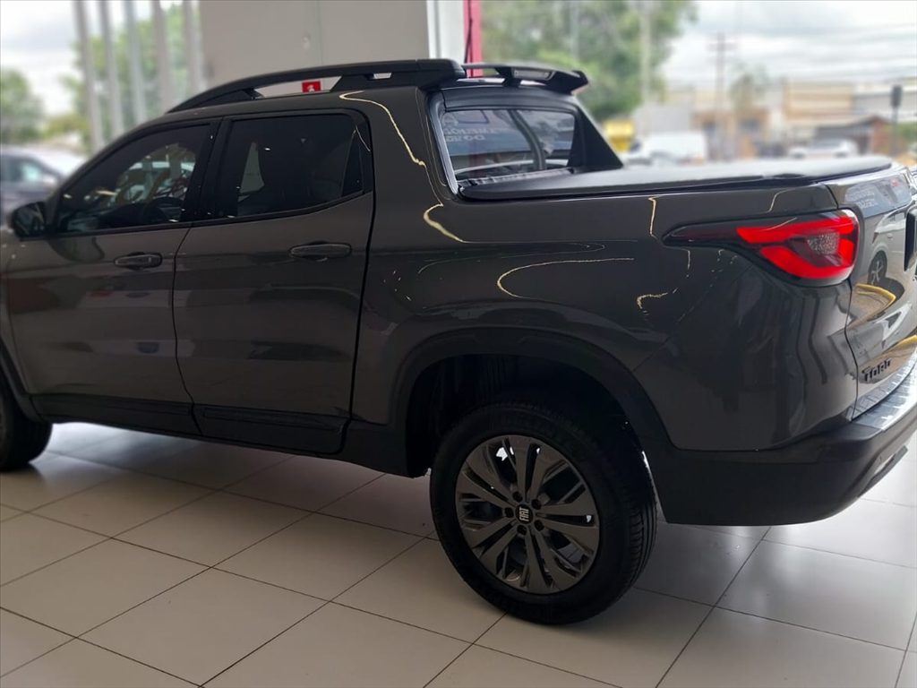 TORO 1.3 TURBO 270 FLEX VOLCANO AT64