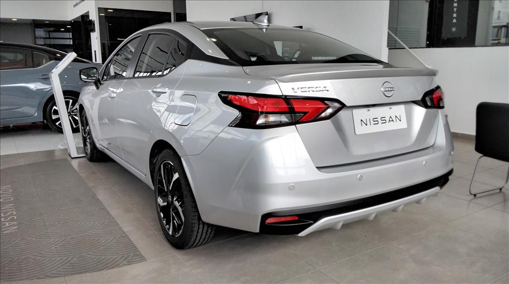 VERSA 1.6 16V FLEX EXCLUSIVE XTRONIC